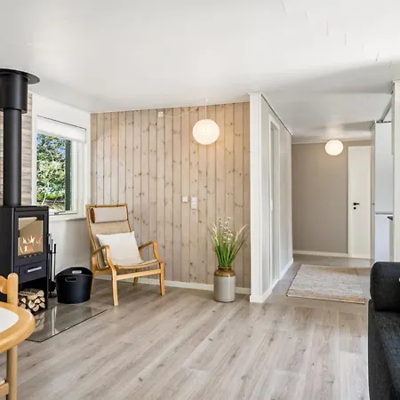 Roze - 450m From The Sea By Interhome