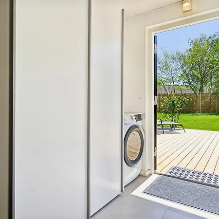 Roze - 450m From The Sea By Interhome